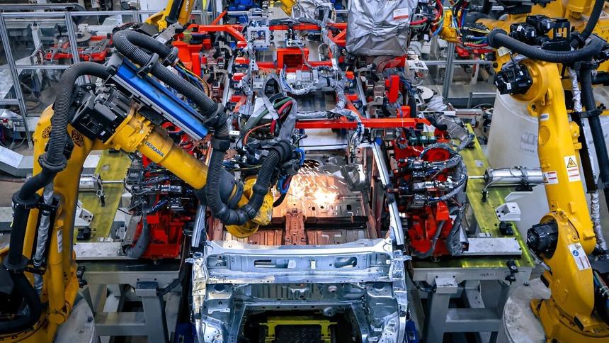 В Питере перезапущен выпуск машин на бывшем заводе GM