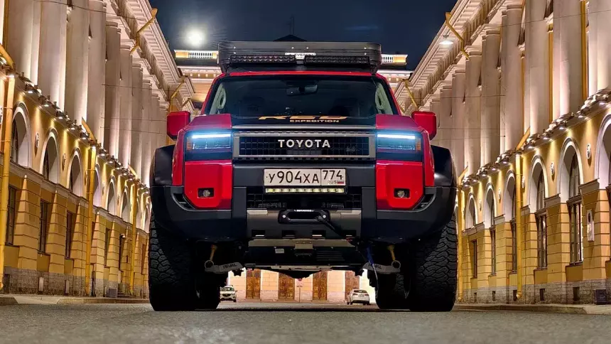 Комфортная Арктика: россияне доработали Toyota LC 250 Prado Arctic Trucks