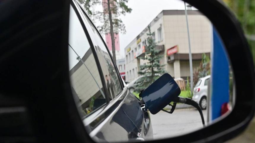 Раскрыто, для каких машин бензин пониженного экокласса не вреден